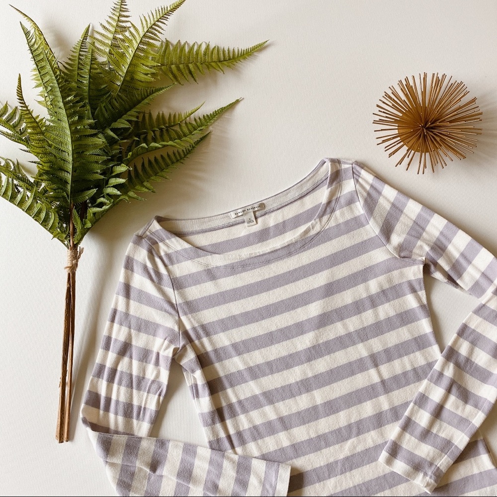 Banana Republic • striped t-shirt
